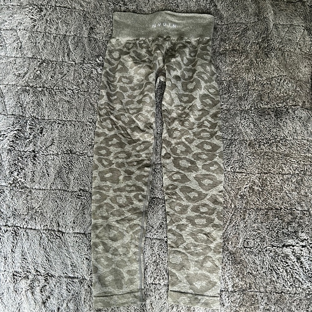 NVGTN Khaki Green Leopard Seamless Leggings